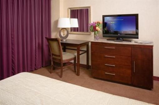 фото отеля Embassy Suites Hotel Dallas Love Field