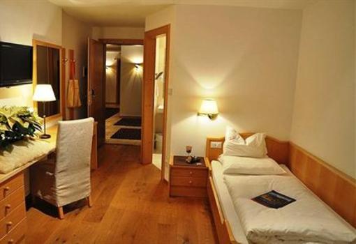 фото отеля Garni Hotel Mirabel