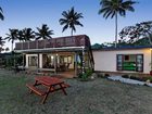 фото отеля Raro Beach Bach