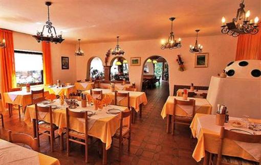 фото отеля Hotel San Giovanni Vigo di Fassa