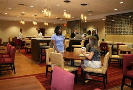 фото отеля Hampton Inn - St. Louis Downtown at the Gateway Arch
