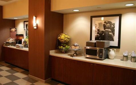 фото отеля Hampton Inn - St. Louis Downtown at the Gateway Arch