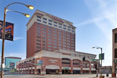 фото отеля Hampton Inn - St. Louis Downtown at the Gateway Arch