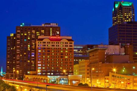 фото отеля Hampton Inn - St. Louis Downtown at the Gateway Arch