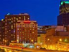 фото отеля Hampton Inn - St. Louis Downtown at the Gateway Arch