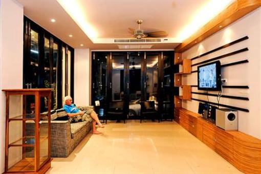 фото отеля Urban Patong Hotel Phuket