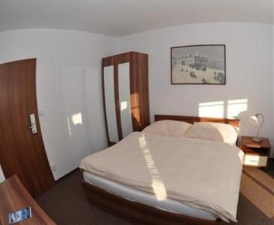 фото отеля Parkhotel Smrzovka