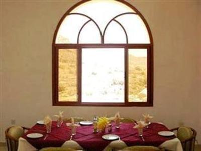 фото отеля Al Hoota Rest House