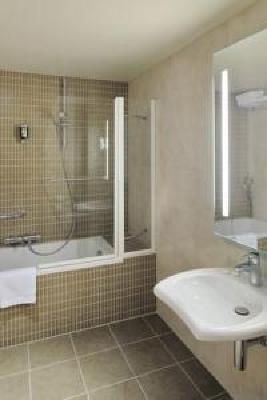 фото отеля Hotel Cascade Midi