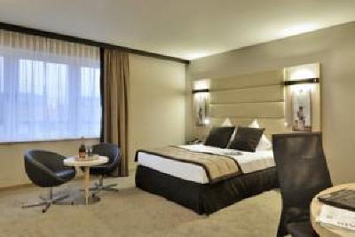 фото отеля Hotel Cascade Midi