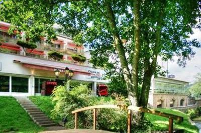 фото отеля Grand Hotel des Cascades