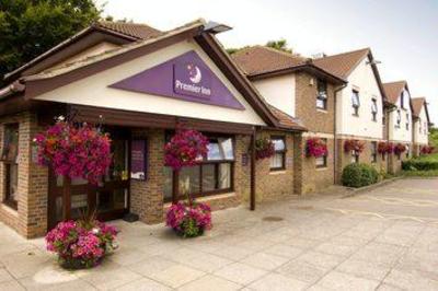 фото отеля Premier Inn Dover East