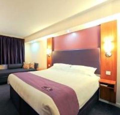 фото отеля Premier Inn Dover East