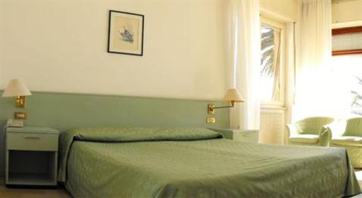 фото отеля Hotel West End Celle Ligure