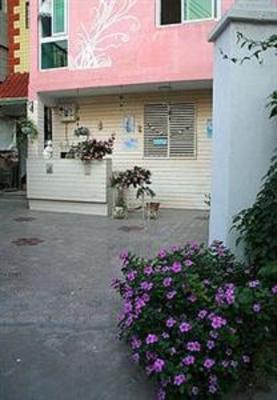 фото отеля Zengcuoan Tinghaixuan Coffe Hotel