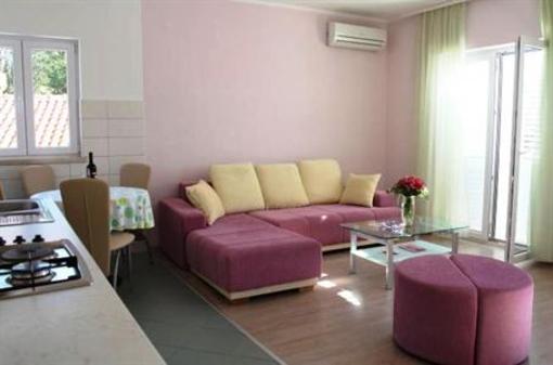 фото отеля Peric Apartments Cilipi