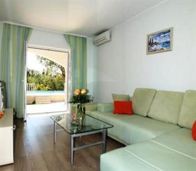 фото отеля Peric Apartments Cilipi