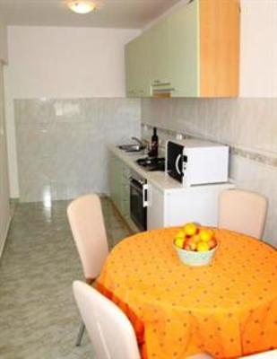фото отеля Peric Apartments Cilipi