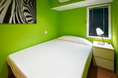 фото отеля Apartamentos Arenal Madrid