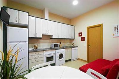 фото отеля Apartamentos Arenal Madrid