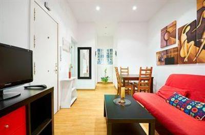 фото отеля Apartamentos Arenal Madrid