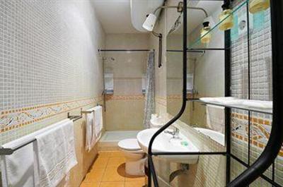 фото отеля Apartamentos Arenal Madrid