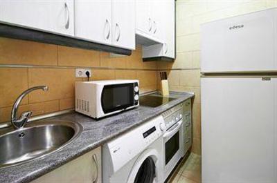фото отеля Apartamentos Arenal Madrid