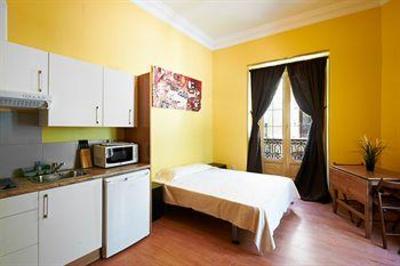 фото отеля Apartamentos Arenal Madrid