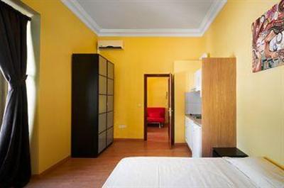 фото отеля Apartamentos Arenal Madrid