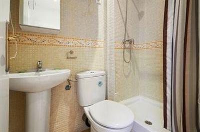 фото отеля Apartamentos Arenal Madrid