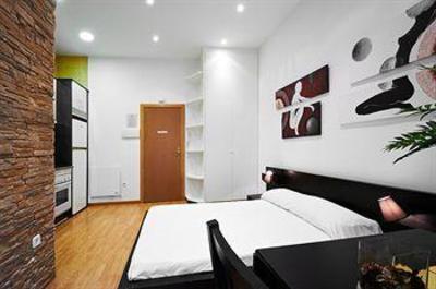 фото отеля Apartamentos Arenal Madrid
