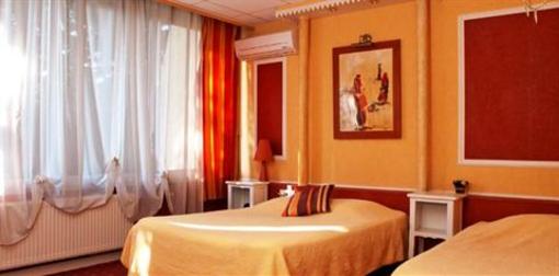 фото отеля Logis Hotel l'Abricotine