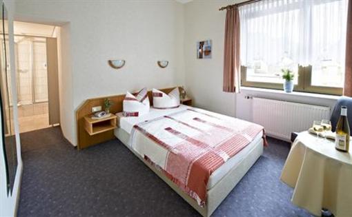 фото отеля Hotel Schlaadt Kestert