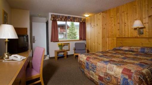 фото отеля Rocky Mountain Ski Lodge Canmore