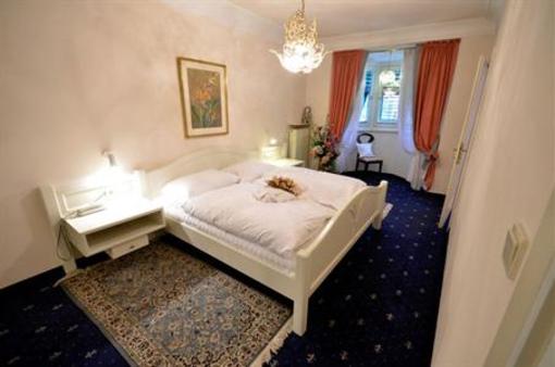 фото отеля Hotel Aquila Nera - Schwarzer Adler