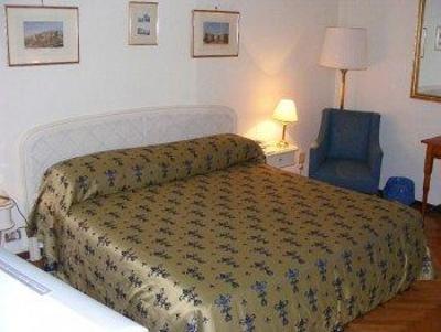 фото отеля Grand Hotel Londra