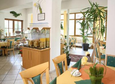 фото отеля Hotel Donaublick Scheer