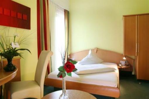 фото отеля Hotel Donaublick Scheer