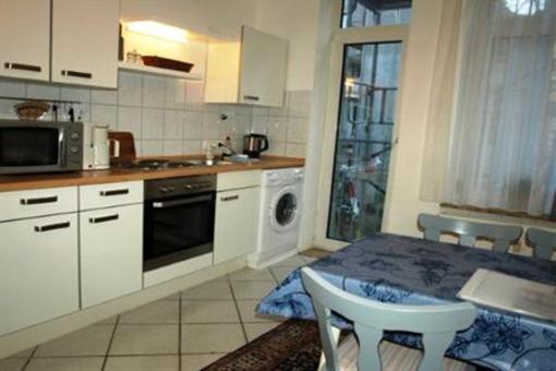 фото отеля Apartmenthouse Fahrbrucke Bremerhaven