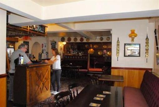 фото отеля Crown Hotel Royal Wootton Bassett