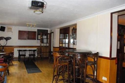 фото отеля Crown Hotel Royal Wootton Bassett