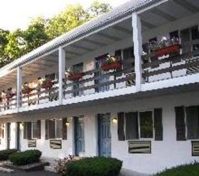 фото отеля Roosevelt Inn Hyde Park