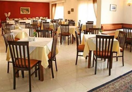 фото отеля Istron Hotel Giannitsa