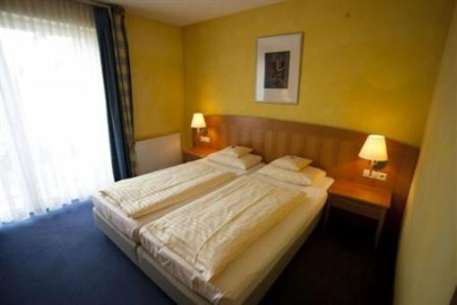 фото отеля Business Hotel Biberach Heilbronn