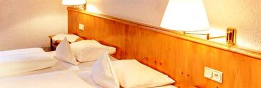 фото отеля Kur und Sporthotel Interest
