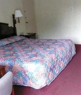 фото отеля Deluxe Inn Lumberton