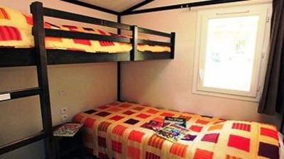 фото отеля Les Hameaux Des Lacs Hotel Monclar-de-Quercy