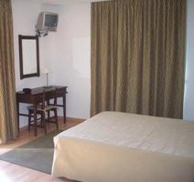 фото отеля Hotel Santo Condestavel