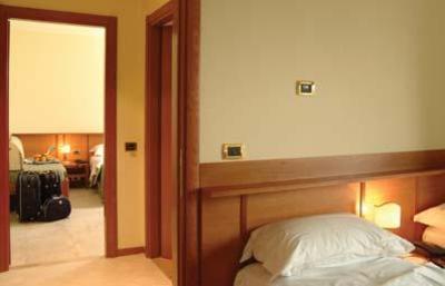 фото отеля Hotel Maddaloni Tufino