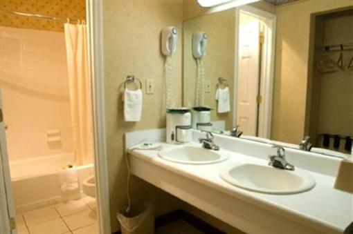 фото отеля Americas Best Inn Dalton